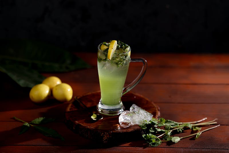 Limonata artigianale homemade Italian lemonade with fresh mint